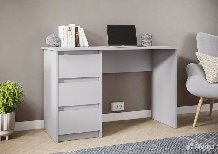 Стол письменный