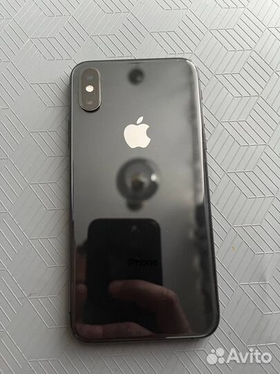 iPhone Xs, 64 ГБ