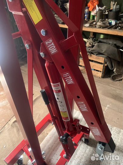 Кран Гусь для снятия двигателя