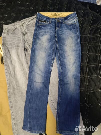Пакетом джинсы-брюки размер 25 (XS)