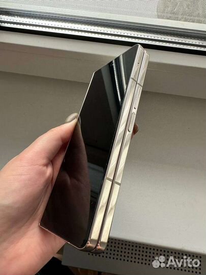 Samsung galaxy Z fold 4 512gb