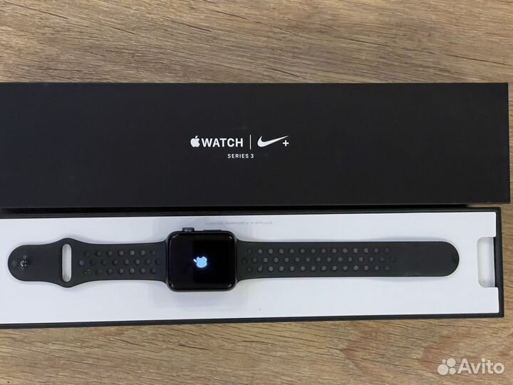Часы apple watch 3 42 mm Nike+