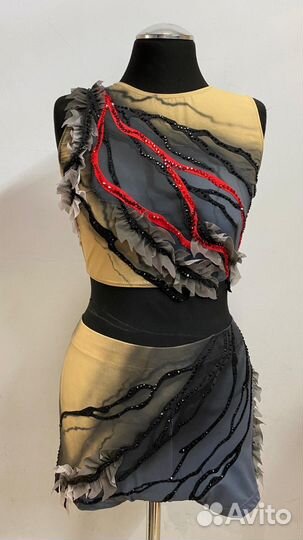 Пошив сценических костюмов для шоу