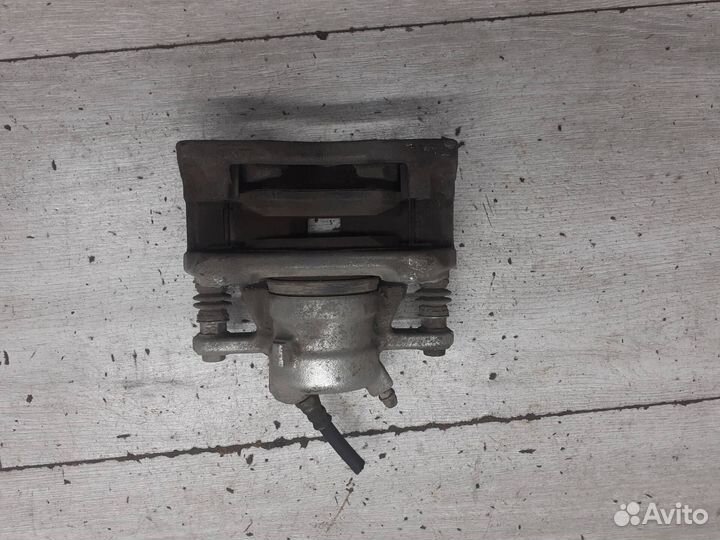 Суппорт передний левый Renault