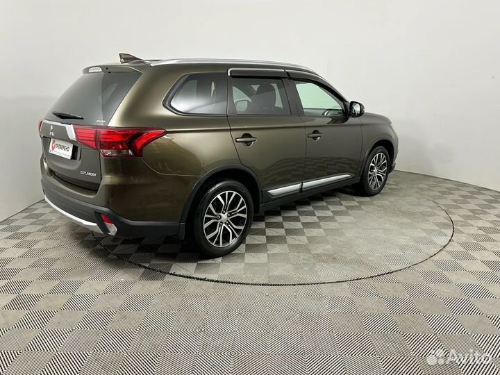 Mitsubishi Outlander 2.0 CVT, 2018, 110 000 км