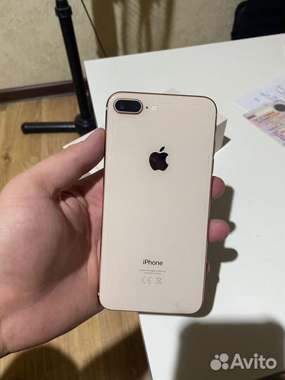 iPhone 8 Plus 64gb gold