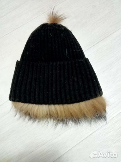 Шапки три штуки