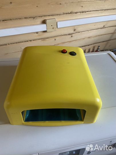 Лампа для ногтей