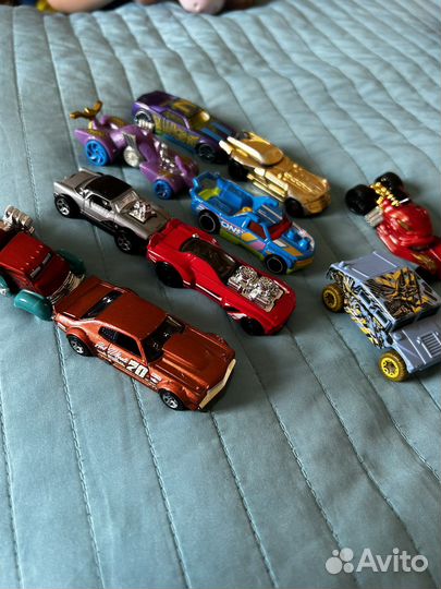 Hot wheels машинки