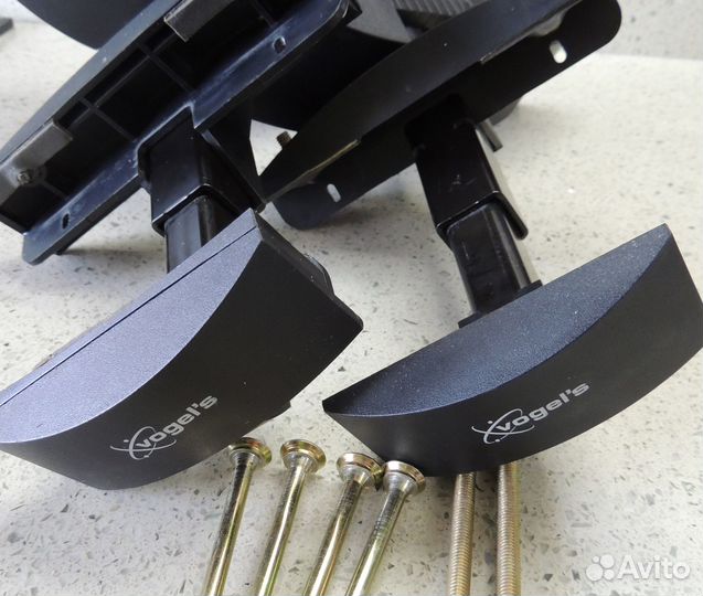 Кронштейны для акустики Vogel's