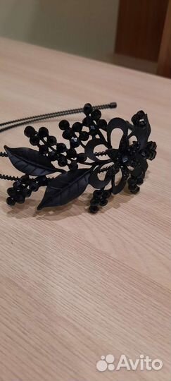 Ободок для волос с цветами