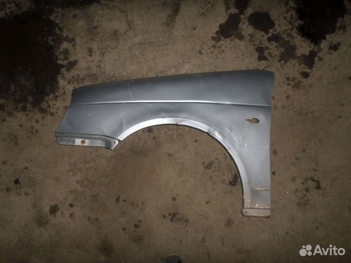 Крыло переднее левое приора