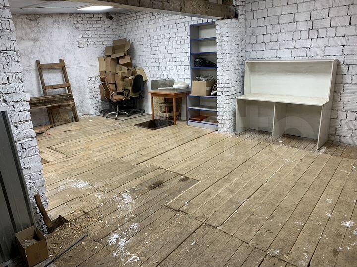 Гараж, > 30 м²