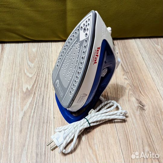 Утюг Tefal FV3920, состояние почти нового