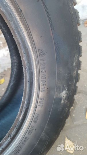 Kumho I'Zen KW22 215/60 R16