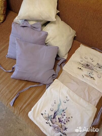 Детская кроватка с маятником