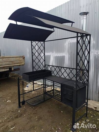 Беседка с мангалом и печью