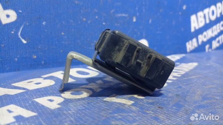 Блок управления иммобилайзером Mitsubishi Galant 8