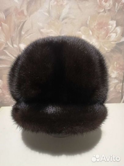 Меховая женская кепка-берет