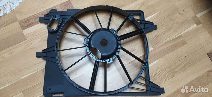 Дефлектор, кожух радиатора Logan LFc 0969