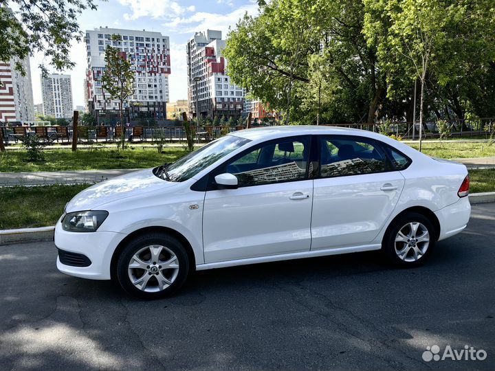 Volkswagen Polo 1.6 AT, 2014, 265 000 км