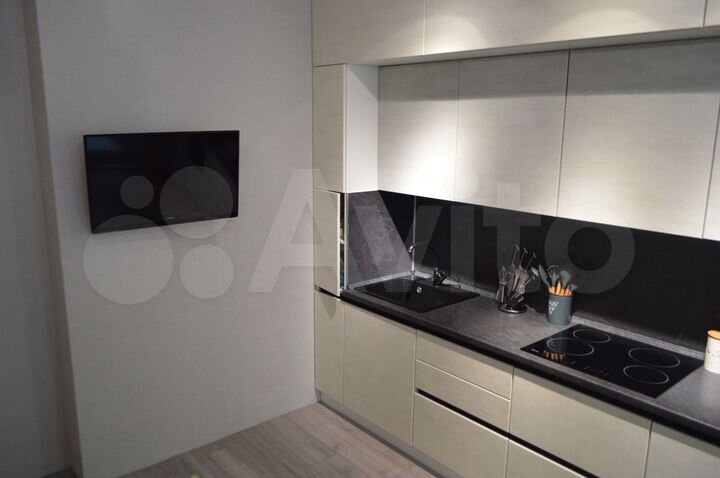 3-к. квартира, 90 м², 13/25 эт.