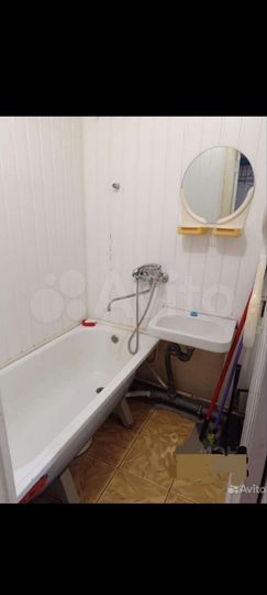 2-к. квартира, 46 м², 5/5 эт.