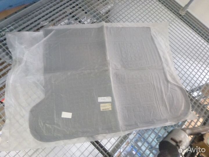 Коврик багажника toyota land cruiser 2009