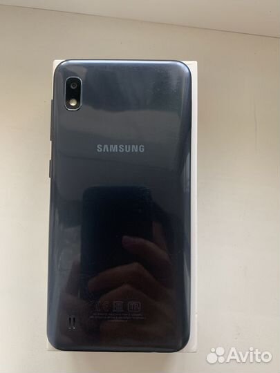 Samsung Galaxy A10, 2/32 ГБ