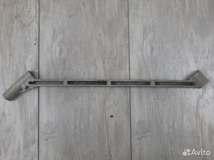 Кронштейн генератора Megane II / Рено Меган