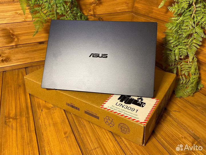 Ноутбук asus