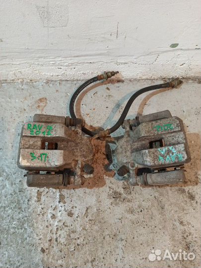 Суппорт задний Toyota Rav 4 zsa30 2010-2012