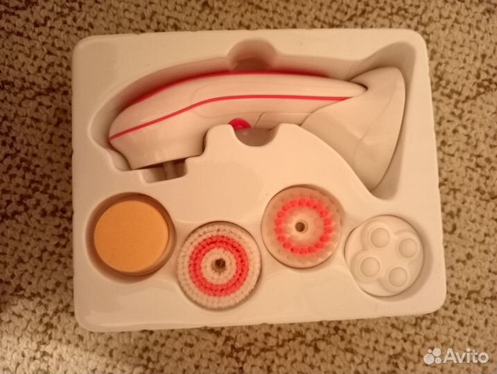 Массажёр для ухода за лицом и шеей