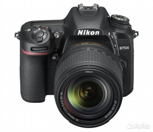 Nikon D7500 Kit 18-140 mm f/3.5-5.6G ED VR DX AF-S