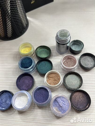 Рассыпчатый пигмент для век Tammy Tanuka