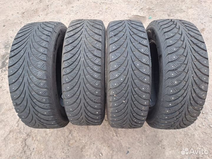 Sava Eskimo Stud 195/65 R15