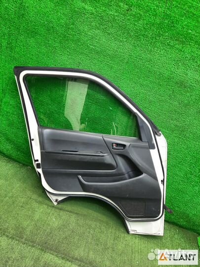 Дверь боковая передний левый toyota hiace