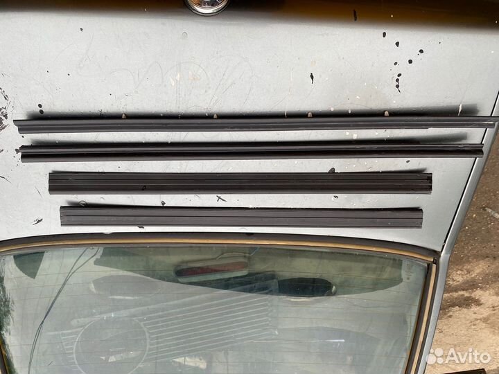 Накладки порогов BMW E21