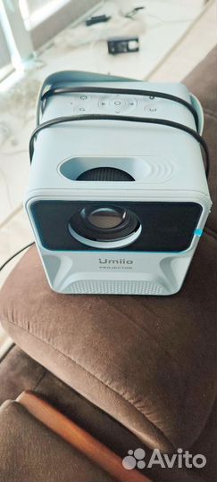 Проектор umiio