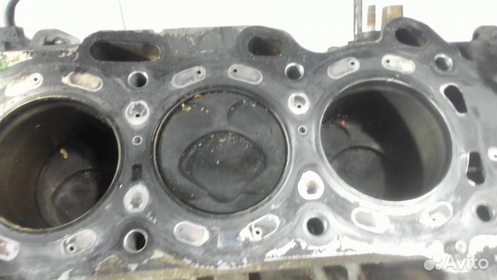 Блок цилиндров Lexus IS, 2006