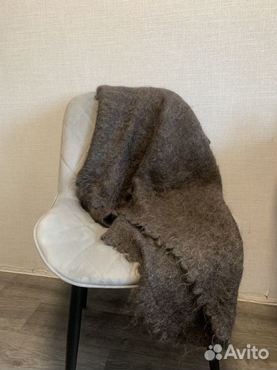 Шаль новая (тёплая, шерстяная, ручная работа)