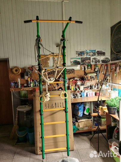 Шведская стенка с турником