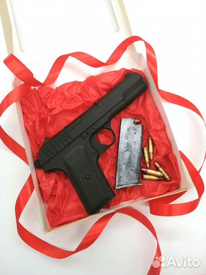 Реалистичный 3D пистолет тт из шоколада