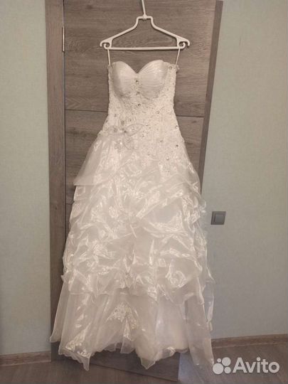 Свадебное платье. Размер 44