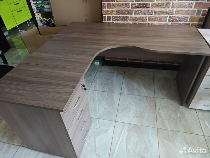 Стол эргономичный