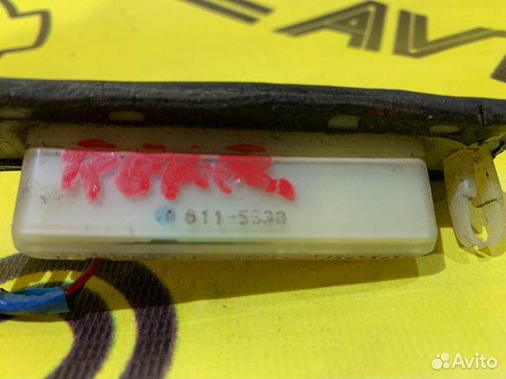 Кнопка открывания багажника Toyota Harrier GSU30