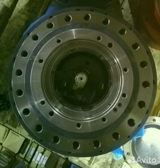 220XLC /Редуктор хода JCB JS130