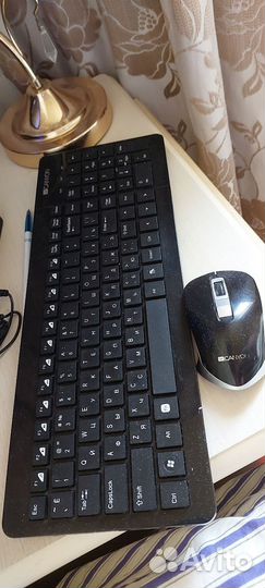 Беспроводная клавиатура и мышь