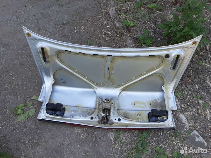 Крышка багажника ваз 2110