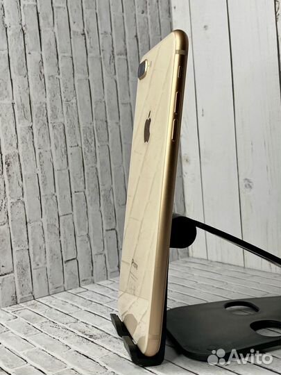 iPhone 8 Plus, 64 ГБ